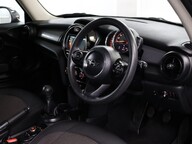 Mini Hatch COOPER 18