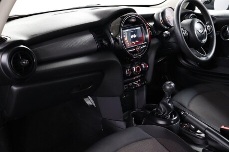 Mini Hatch COOPER 19