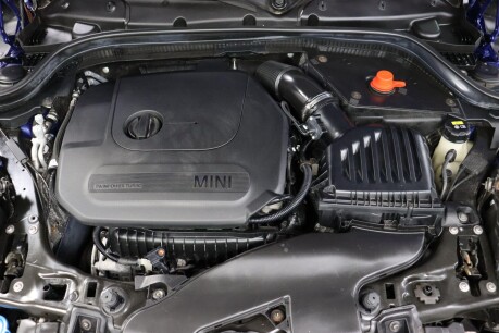 Mini Hatch COOPER 24