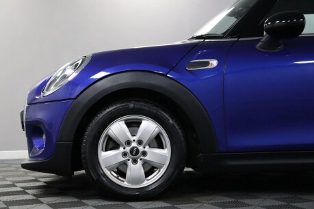 Mini Hatch COOPER 25