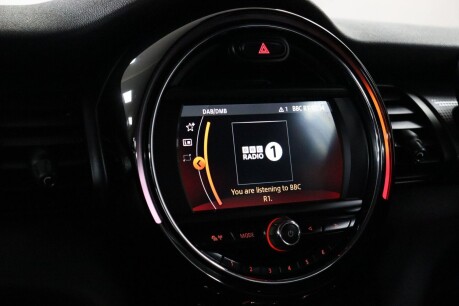 Mini Hatch COOPER 26