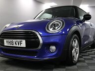 Mini Hatch COOPER 9
