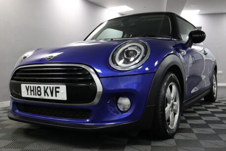 Mini Hatch COOPER 9