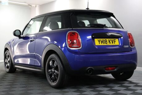 Mini Hatch COOPER 22
