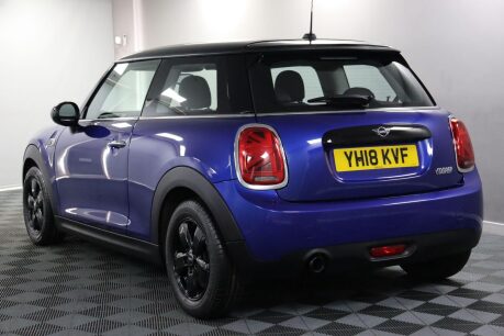 Mini Hatch COOPER 10