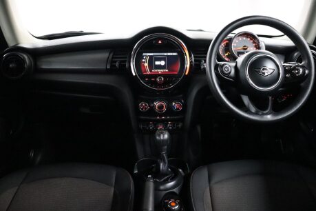 Mini Hatch COOPER 22