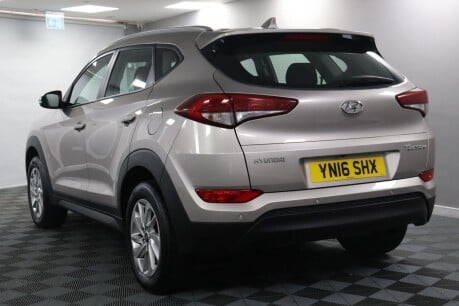 Hyundai TUCSON GDI SE NAV BLUE DRIVE 10