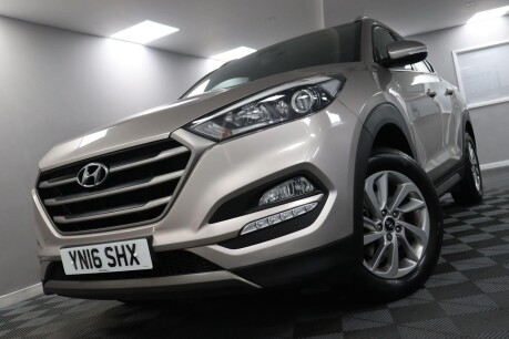 Hyundai TUCSON GDI SE NAV BLUE DRIVE 32