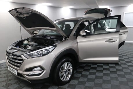 Hyundai TUCSON GDI SE NAV BLUE DRIVE 16