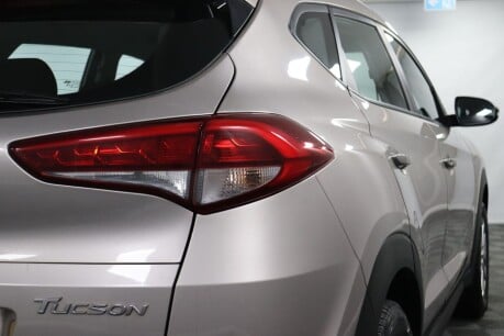 Hyundai TUCSON GDI SE NAV BLUE DRIVE 23