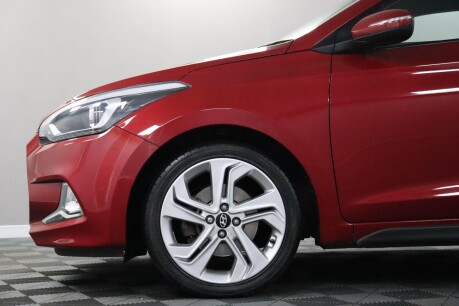 Hyundai i20 T-GDI PREMIUM NAV 26