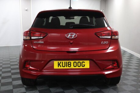 Hyundai i20 T-GDI PREMIUM NAV 7