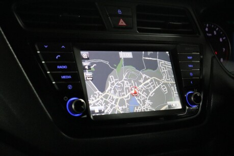 Hyundai i20 T-GDI PREMIUM NAV 37