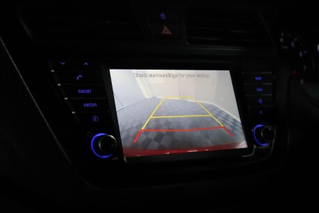 Hyundai i20 T-GDI PREMIUM NAV 36