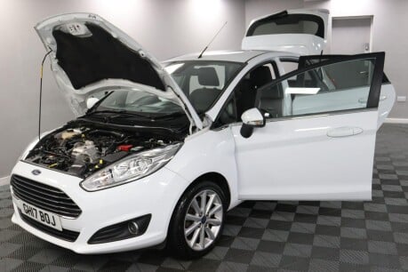 Ford Fiesta 1.0T EcoBoost Titanium Euro 6 (s/s) 5dr 16