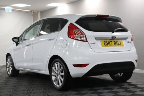 Ford Fiesta 1.0T EcoBoost Titanium Euro 6 (s/s) 5dr 22