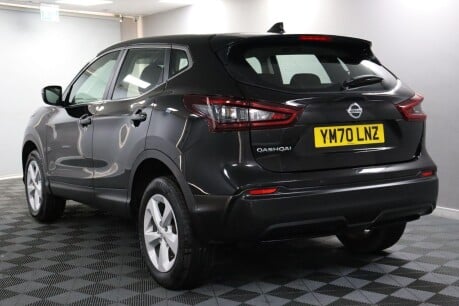 Nissan Qashqai DIG-T ACENTA PREMIUM 10