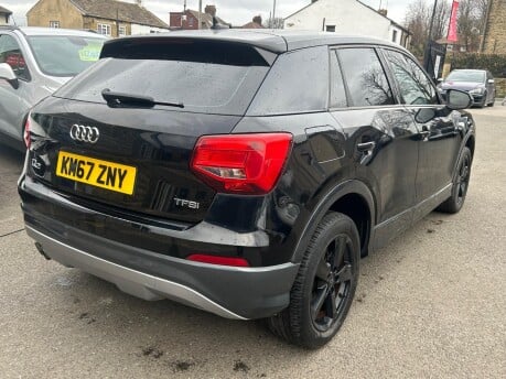 Audi Q2 TFSI SPORT 8