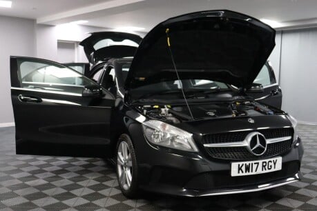 Mercedes-Benz A Class A 200 D SPORT 15