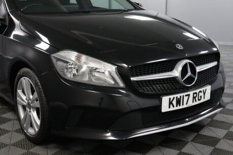 Mercedes-Benz A Class A 200 D SPORT 26