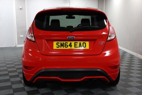 Ford Fiesta ST-3 8