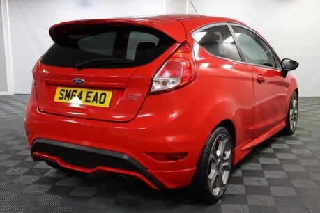 Ford Fiesta ST-3 11