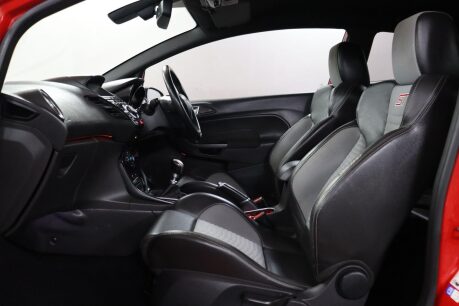 Ford Fiesta ST-3 30
