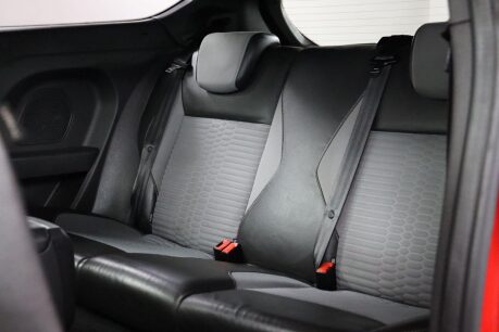 Ford Fiesta ST-3 32