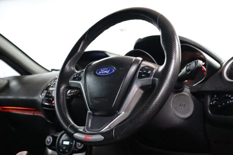 Ford Fiesta ST-3 27