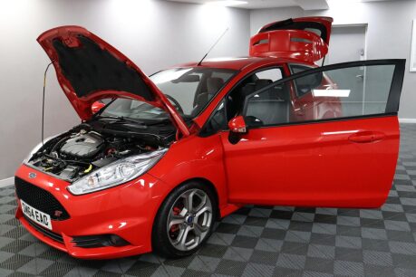 Ford Fiesta ST-3 8