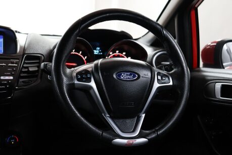 Ford Fiesta ST-3 28