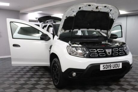 Dacia Duster ESSENTIAL SCE 10