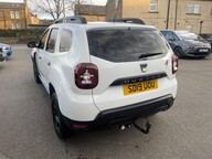 Dacia Duster ESSENTIAL SCE 7