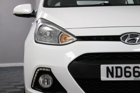 Hyundai i10 PREMIUM 25