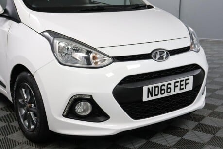 Hyundai i10 PREMIUM 26