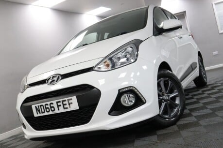 Hyundai i10 PREMIUM 32