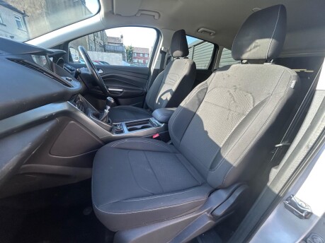 Ford Kuga ZETEC 23