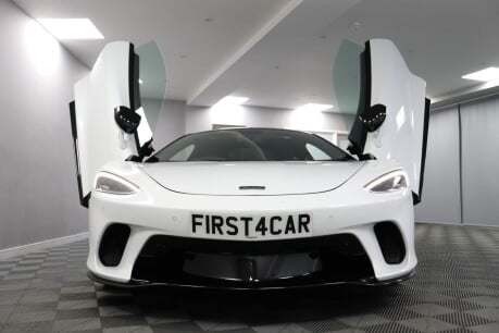 McLaren GT V8 SSG