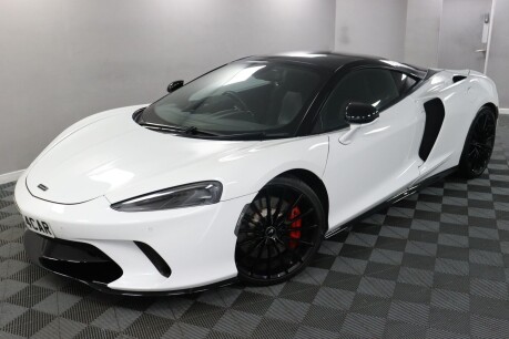 McLaren GT V8 SSG 16