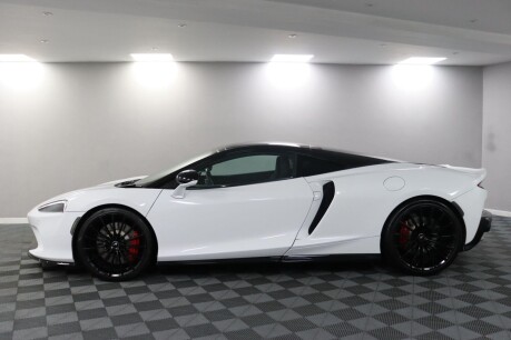 McLaren GT V8 SSG 25