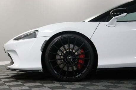 McLaren GT V8 SSG 33