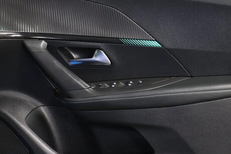 Peugeot 2008 PURETECH S/S ALLURE PREMIUM 22