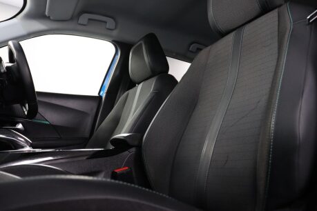 Peugeot 2008 PURETECH S/S ALLURE PREMIUM 37