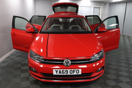 Volkswagen Polo BEATS TSI 7