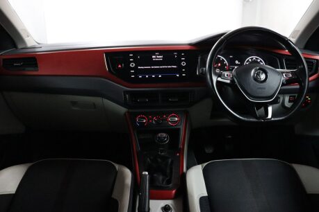 Volkswagen Polo BEATS TSI 24