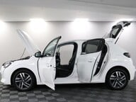 Peugeot 208 PURETECH ALLURE PREMIUM S/S 4