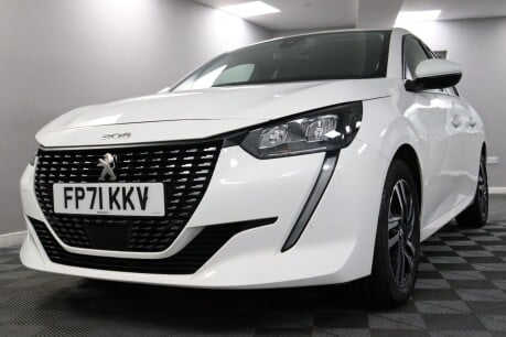 Peugeot 208 PURETECH ALLURE PREMIUM S/S 28