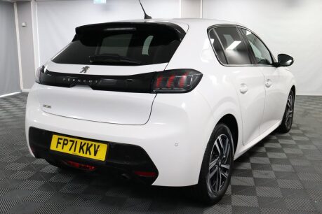 Peugeot 208 PURETECH ALLURE PREMIUM S/S 22