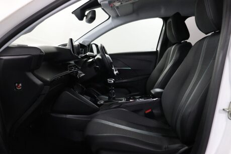 Peugeot 208 PURETECH ALLURE PREMIUM S/S 38