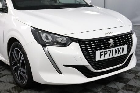 Peugeot 208 PURETECH ALLURE PREMIUM S/S 8